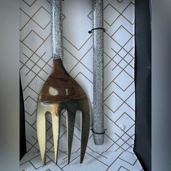 NWT AMERICAN ATELIER Salad Server Set
Hand Crafted by artisans in India - Picture 3 of 5